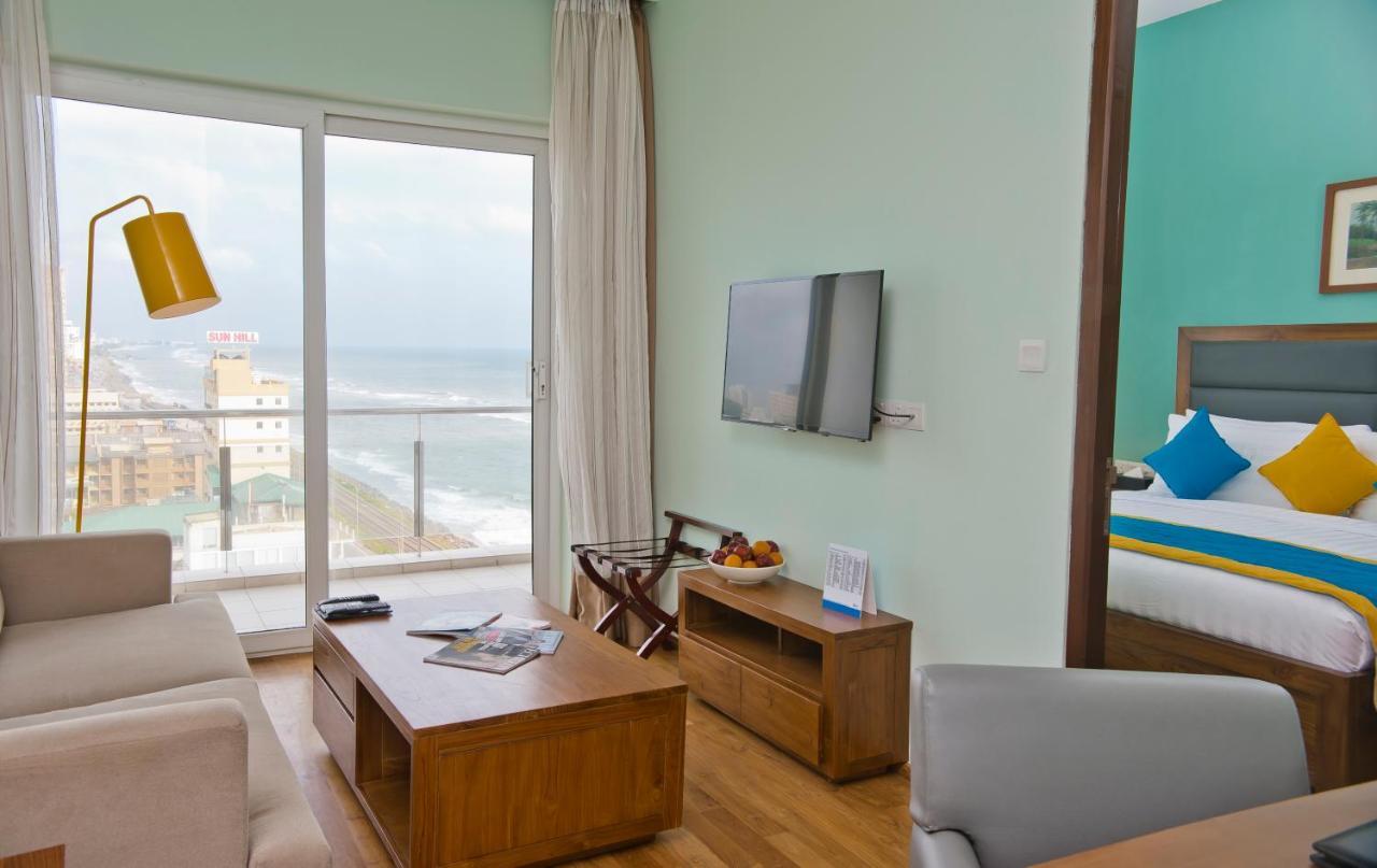 Ocean Edge Suites & Hotel Коломбо Экстерьер фото